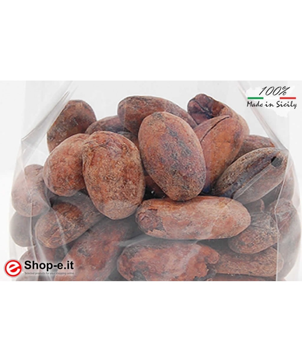 Roasted cocoa beans of 100 grams